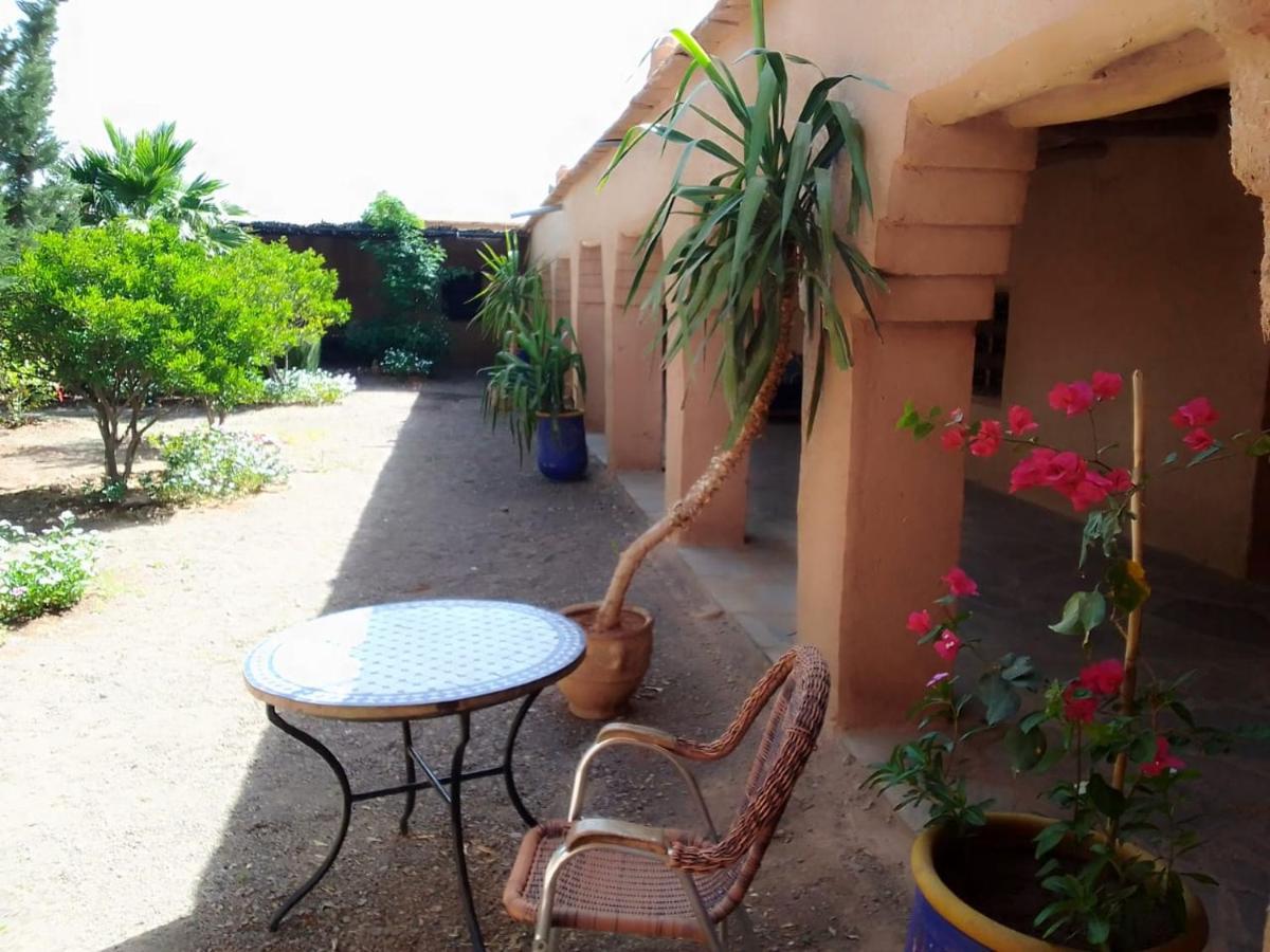 Auberge Bassou Nkob Exteriér fotografie